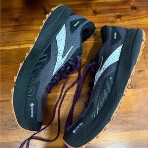 Brooks Black and Purple Athletic Running Shoes